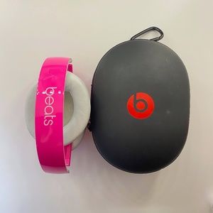 Beats by Dre Studio Bluetooth Headphones